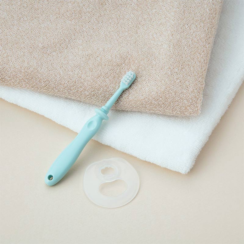 TLI(トライ) つよもち 乳歯ブラシ STEP4 サックス