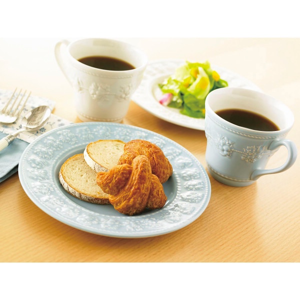 ウェッジウッド クイーンズウェア コレクション フェスティビティ ペアマグ(アイボリー・ブルー) 1054014(内祝いギフト)