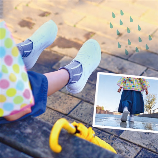 【SALE】[16.0~18.0cm]防水キッズスニーカー ランランＲＡＩＮ  ホワイト ホワイト 18.0cm