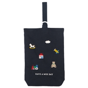 シューズバッグ　おもちゃ刺繍