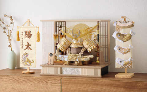 武将兜が選べるケース飾りの五月人形